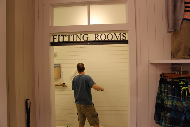 American Eagle Fitting Rooms